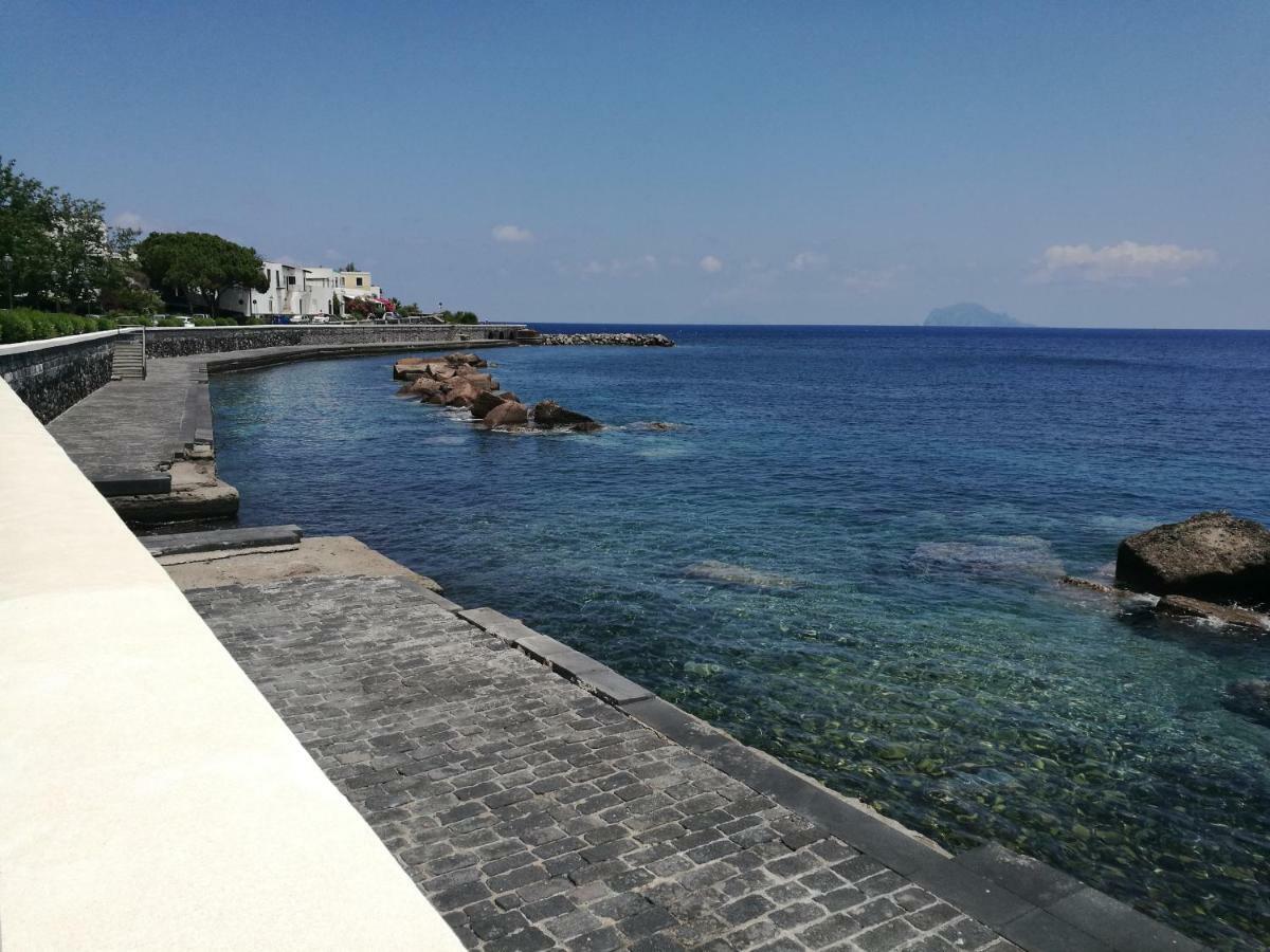 La Casa Di Via Lungomare Villa Santa Marina Salina Exteriör bild